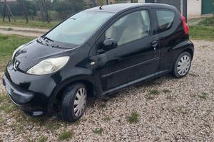 Peugeot 107 - 2005
