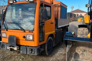 Mercedes unimog Ux100