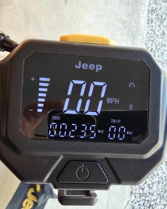 Monopattino elettrico Jeep Adventurer 