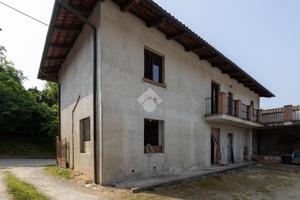 CASA SEMINDIPENDENTE A ARIGNANO