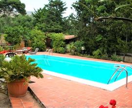 Villa con piscina privata - Via L. di Scalea