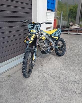 RM-Z 250