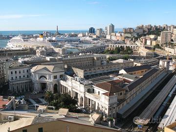 A due passi dall'acquario di genova