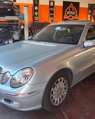 Mercedes-benz E 270 Elegance UNIPRO PERFETTA!