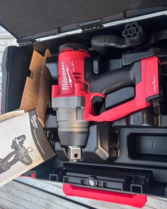 Milwaukee m18