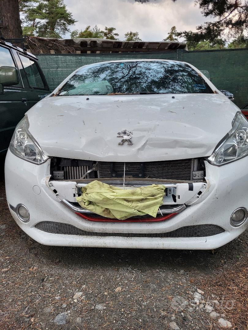 Peugeot 208 1° serie