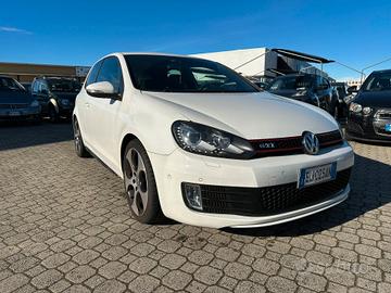 Volkswagen Golf GTI Golf 2.0 TSI 3p. GTI