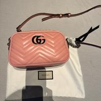 Gucci Marmont con tracolla