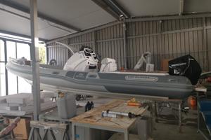 Novamares Xtreme 25 con Mercury 300 hp v8