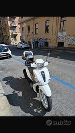 Piaggio Medley 125