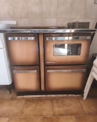 stufa/cucina a legno ROYAL usata