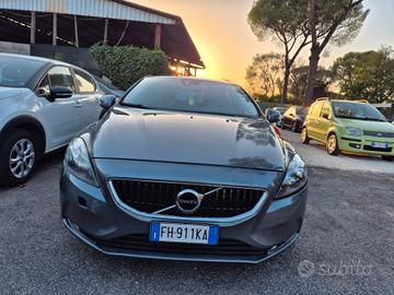 Volvo V40 D2 R-design Momentum soli 60 mila km