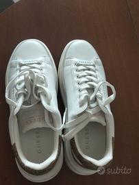 scarpe Guess 