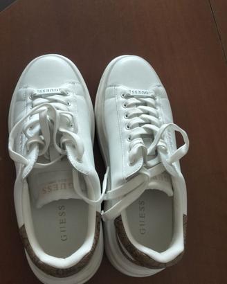 scarpe Guess 