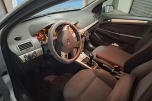 Opel astra sw diesel  leggi
