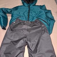 TUTA DA NEVE MAI USATA BAMBINI 5-10 ANNI