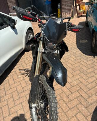 moto  husqvarna wre 125