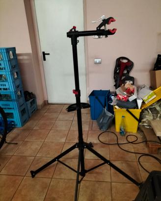 cavalletto manutenzione bici