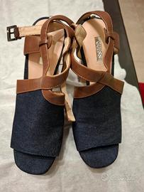 sandali Guess denim stile anni '70
