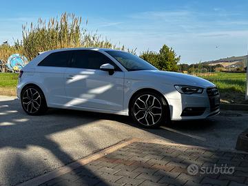 AUDI A3 3ª serie - 2015