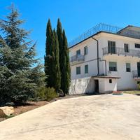 Appartamento 2 letto ampio salone 100 km da Roma