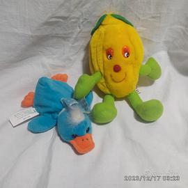 2 peluches + fischietto 