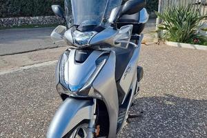 Honda SH 125 ABS 2018 KM 10700 GARANZIA
