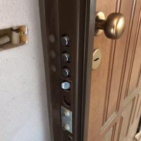 Porta blindata completa di tutto.