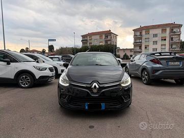 Renault Clio TCe 12V 90CV Start&Stop NEOPATENTATI