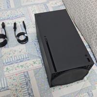 Xbox Series X  + Memoria esterna + controller