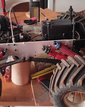 Monster truck a scoppio nitro