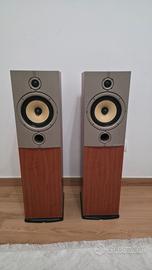 Coppia Diffusori Wharfedale Diamond 8.3