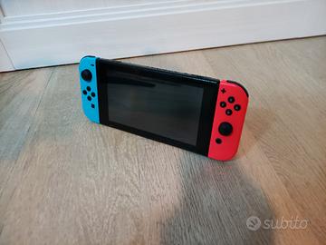 Nintendo switch con giochi e accessori