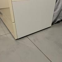 Cassettiera bianca bassa