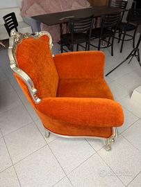 Titolo: Poltrona stile Luigi XV in velluto arancio