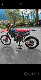 Hoda CRF 450 Red Moto