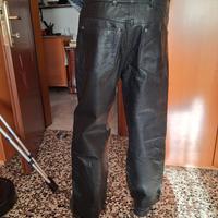 pantaloni in pelle 