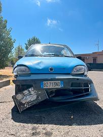 Fiat 600 incidentata-completa -per ricambi