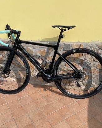 Bici da strada Bianchi Sprint 105 disk