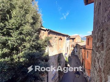 APPARTAMENTO CENTRO STORICO DA RISTRUTTURARE