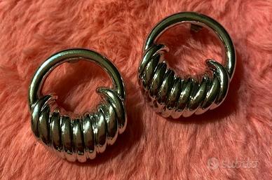 anello grande modello vintage