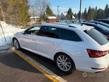 SKODA SUPERB 2.0 TDI DSG 190 cv