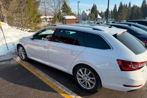 SKODA SUPERB 2.0 TDI DSG 190 cv