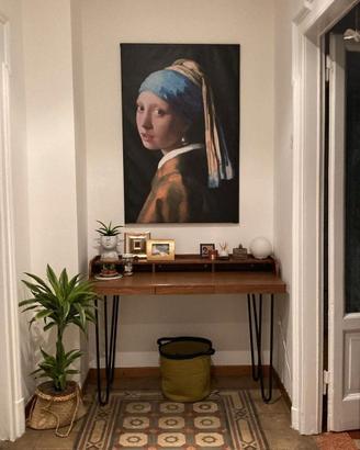 Scrivania stile nordico-industrial, vano passacavi