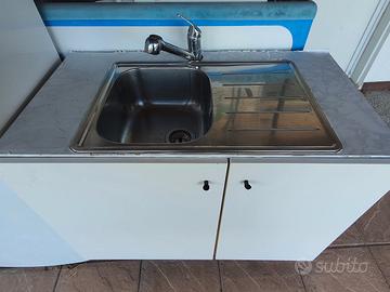 mobile cucina con lavello