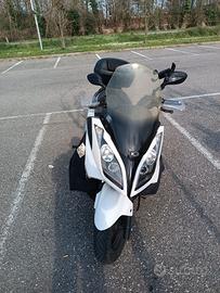 KYMCO DOWNTON 300