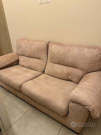 Divano tre posti Poltrone e Sofà