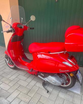 Vespa primavera 125