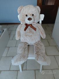 orso di peluche gigante XXL con fiocco
