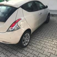 Lancia Y